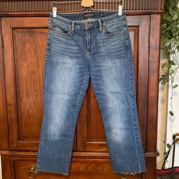 Lucky Brand Sweet Straight Jeans mid rise medium fade raw hem Size 10 / 30 - Picture 2 of 14